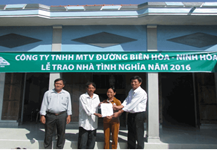 CÔNG TY TNHH MTV ĐƯỜNG BIÊN HÒA – NINH HÒA TRAO TẶNG NHÀ TÌNH NGHĨA CHO CÁC GIA ĐÌNH CHÍNH SÁCH, KHÓ KHĂN TẠI ĐỊA PHƯƠNG